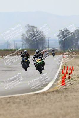 media/Jun-07-2025-TrackDaz (Sat) [[4413525952]]/B Group/220pm (Turn 9)/